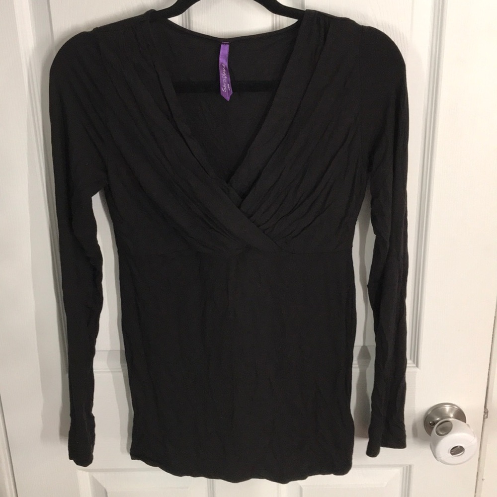Seraphine V neck nursing/maternity long sleeve top